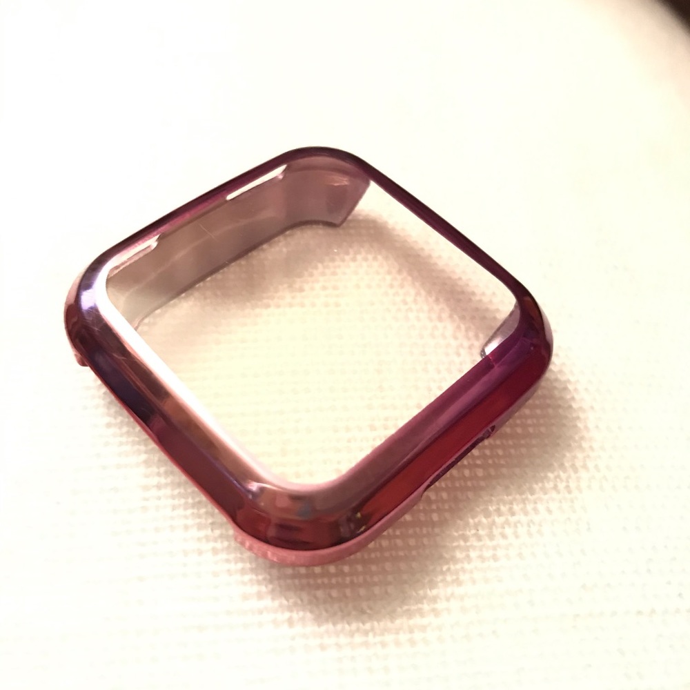 FitBit Versa Screen Protectors - Picture 4 of 8